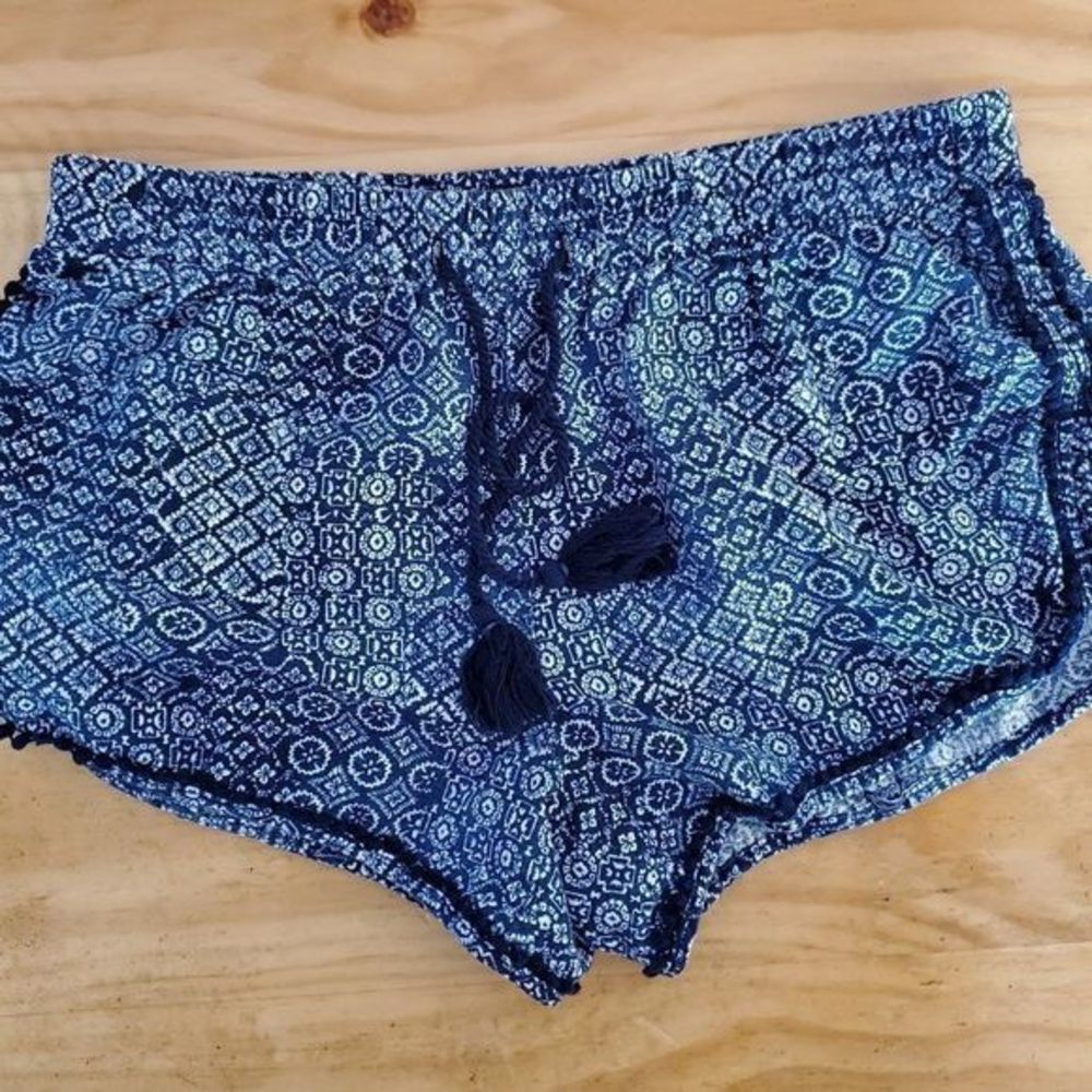 Aeropostale Blue Pattern Shorts‎ with Drawstring XL